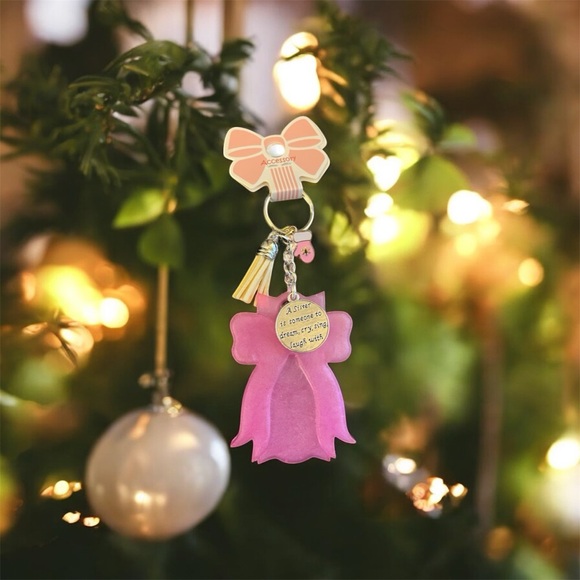 Pink Bow Keychain Accessory - Picture 1 of 1